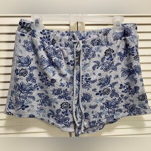Lucky Brand Gray/Blue Floral Soft Short Size M‎ Elastic/Tie Waist Mid Rise